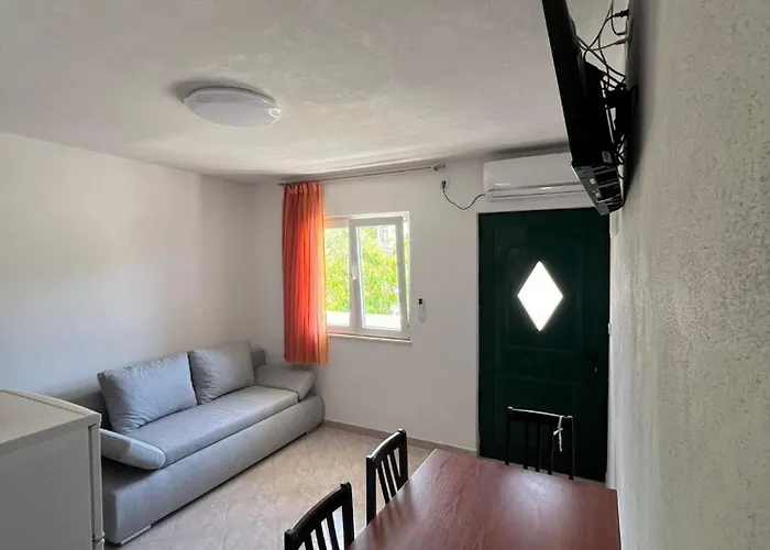 Daire 6 Majba Zaglavice