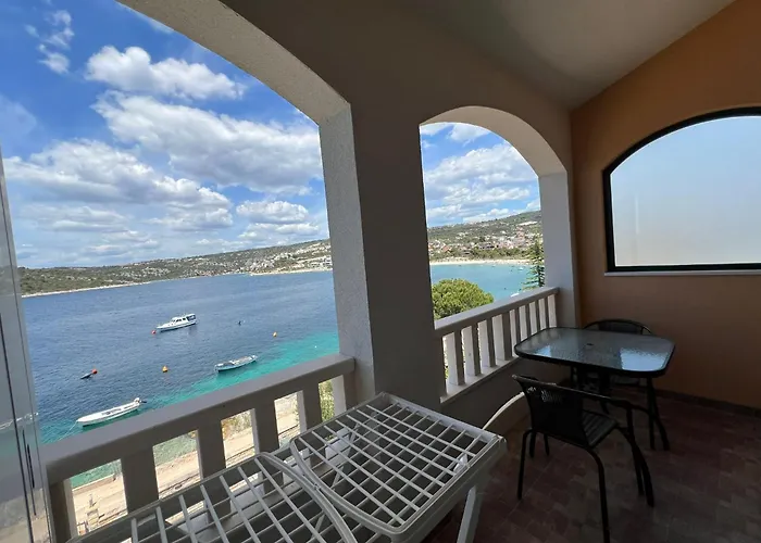 6 Majba Daire Zaglavice